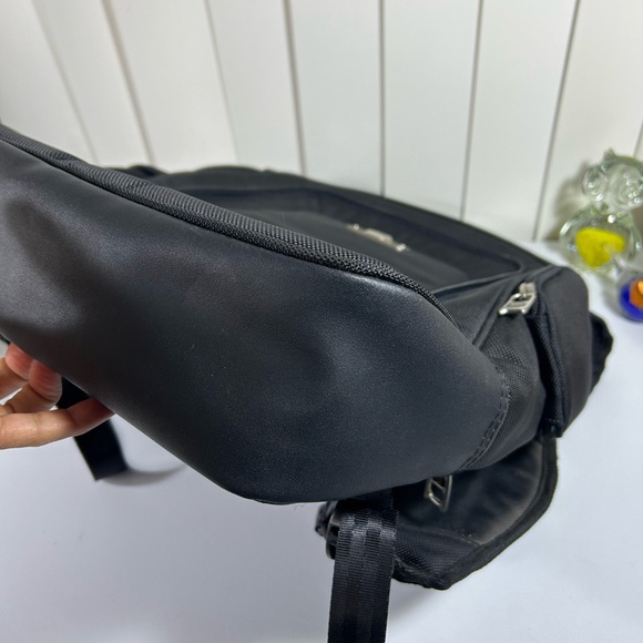 Ful Brooklyn 2-in -1 Ipad and Laptop Backpack,Black ,detachable ipad Case. - Picture 8 of 14